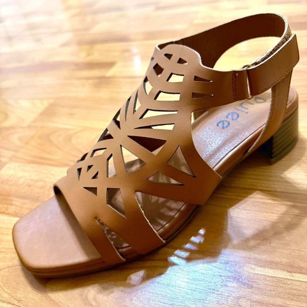 NEW Womens Size 9 Ruiee Deep Tan Cutout Sandals Block Heel Perfect
